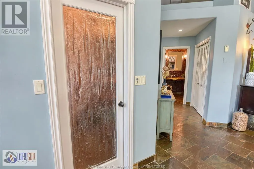 305 WEST PIKE CREEK