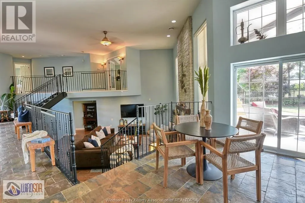 305 WEST PIKE CREEK