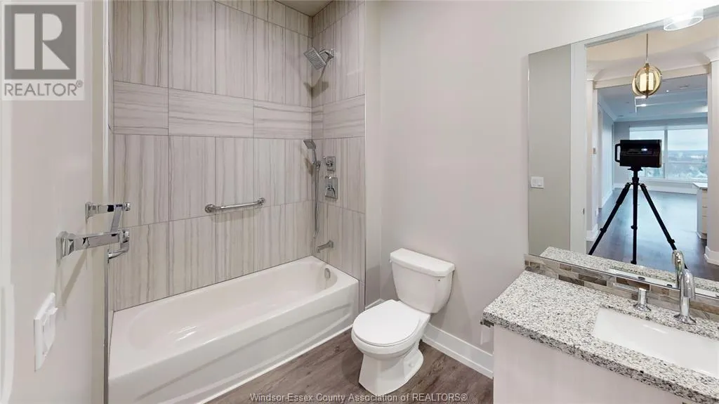121 King STREET Unit# 509