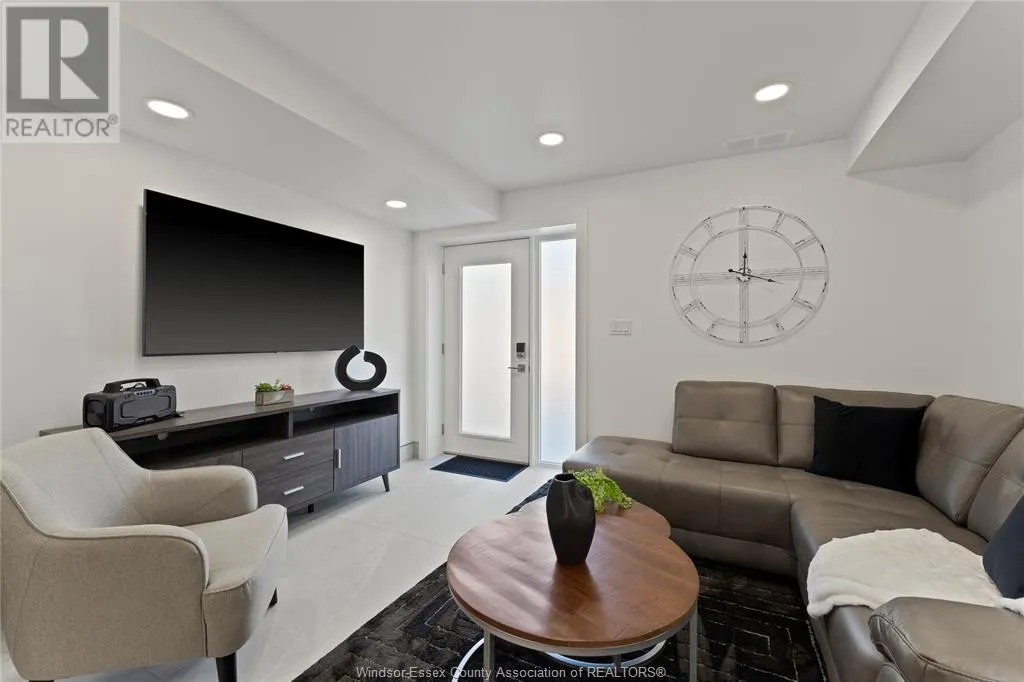 171 ROBSON ROAD Unit# 2