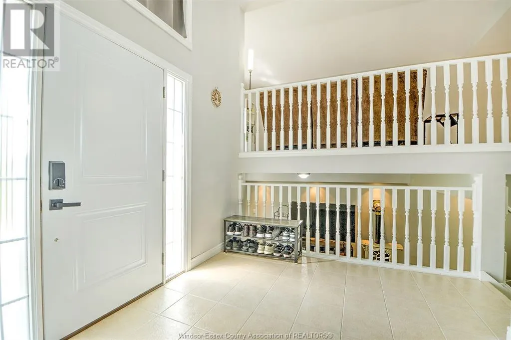 110 Sunset DRIVE