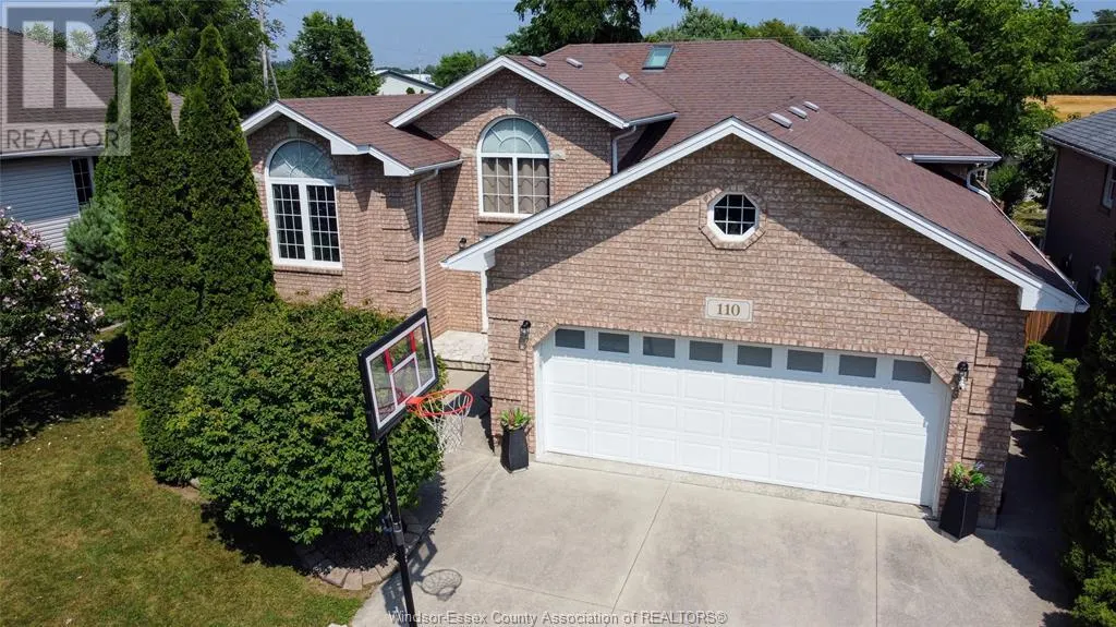 110 Sunset DRIVE