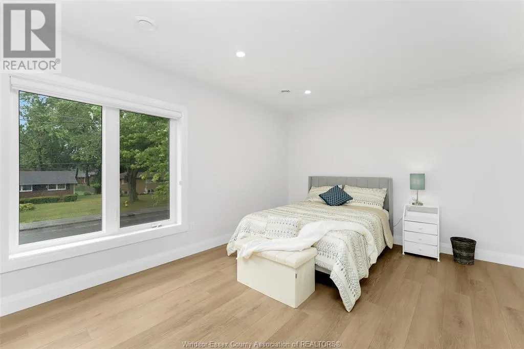 2440 TODD LANE