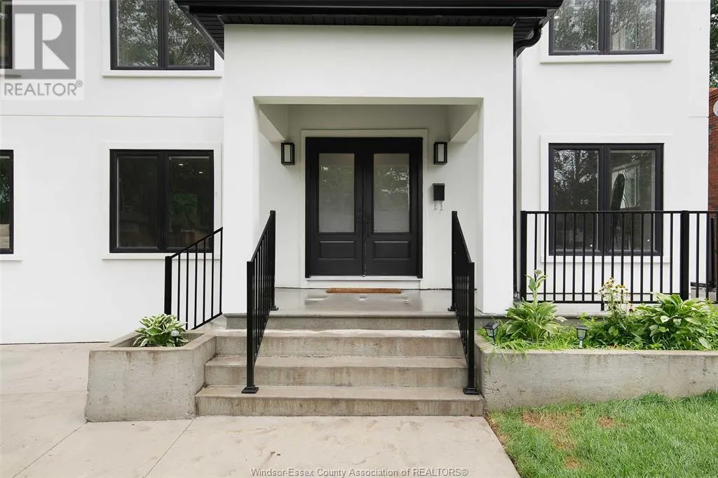 2440 TODD LANE