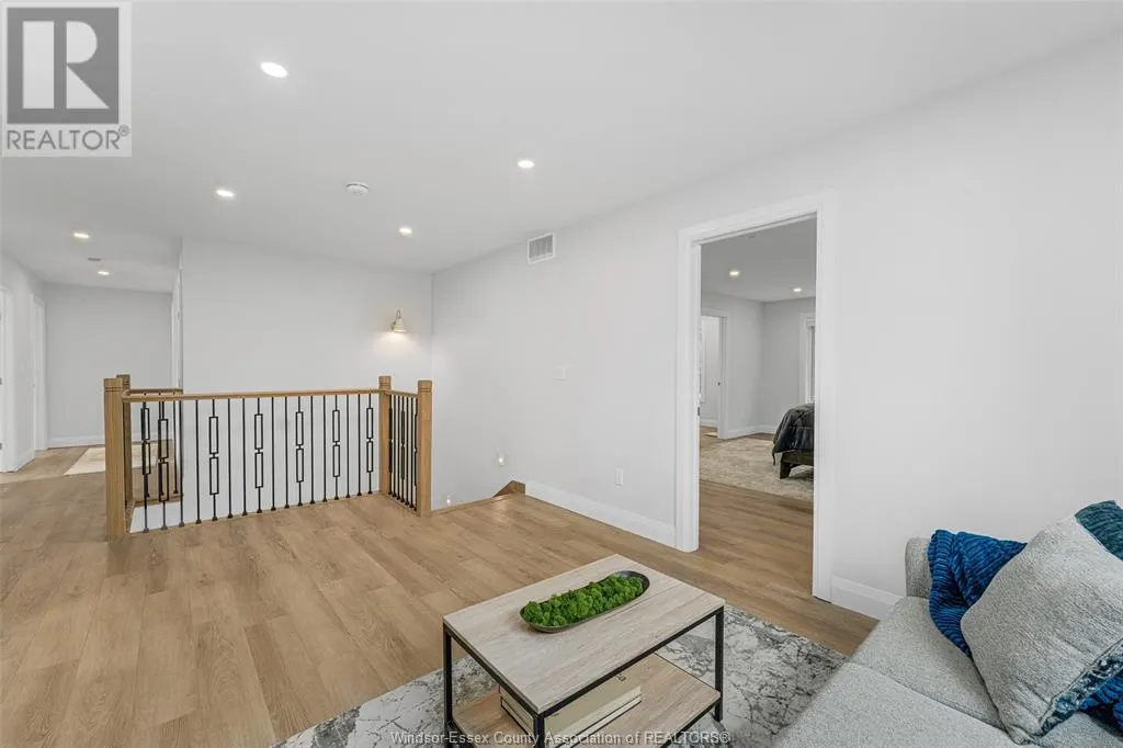 2440 TODD LANE