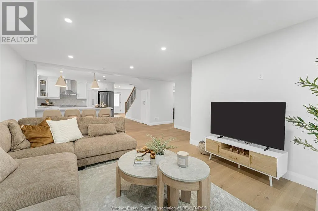 2440 TODD LANE