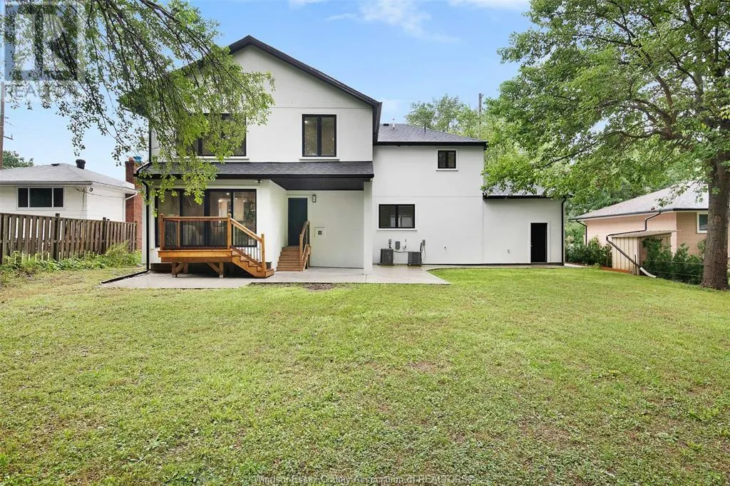 2440 TODD LANE