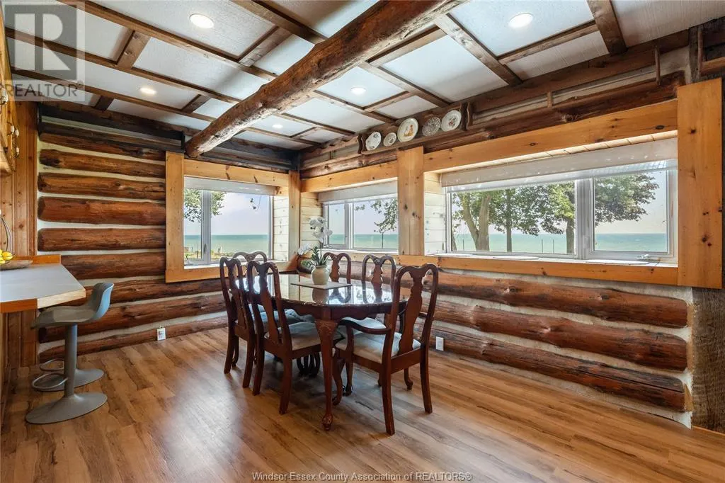 979 MAPLE GROVE DRIVE