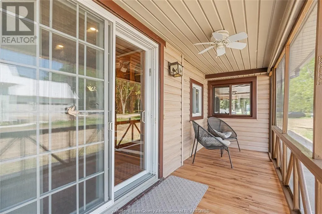 979 MAPLE GROVE DRIVE