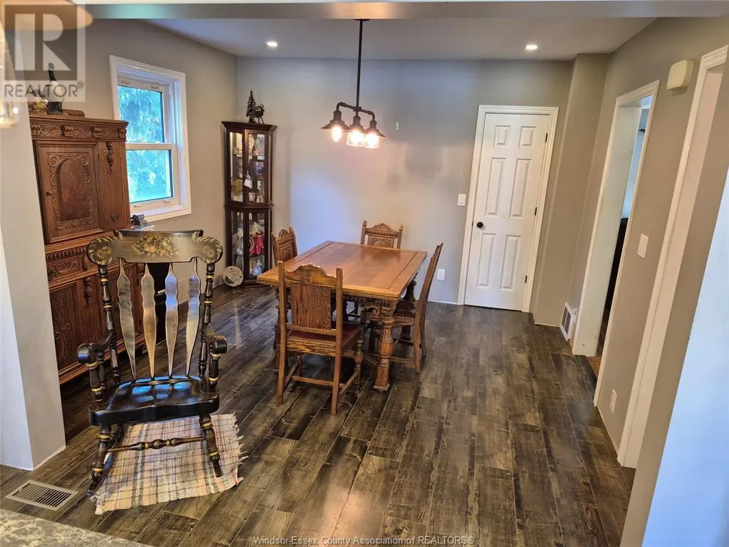 3825 Comber Sideroad