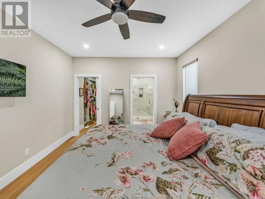 9 SUNNINGDALE DRIVE
