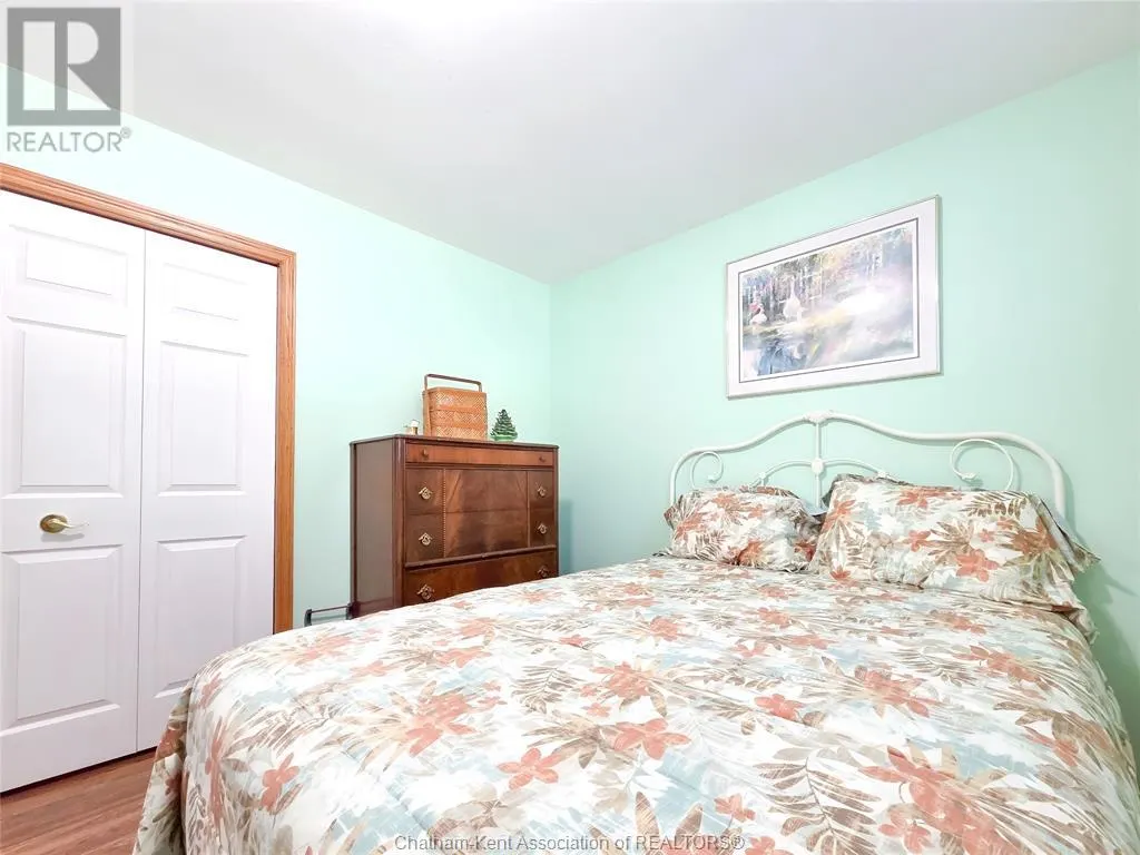 93 GREGORY DRIVE East