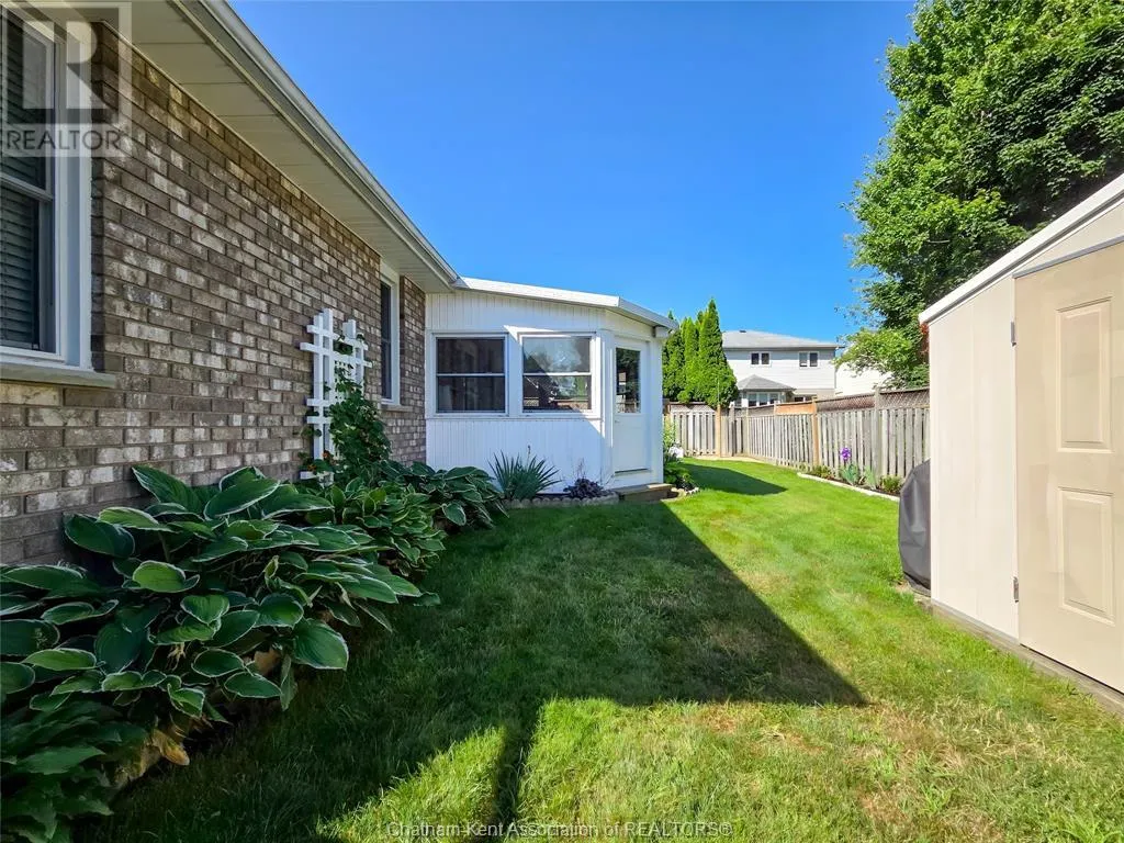 93 GREGORY DRIVE East