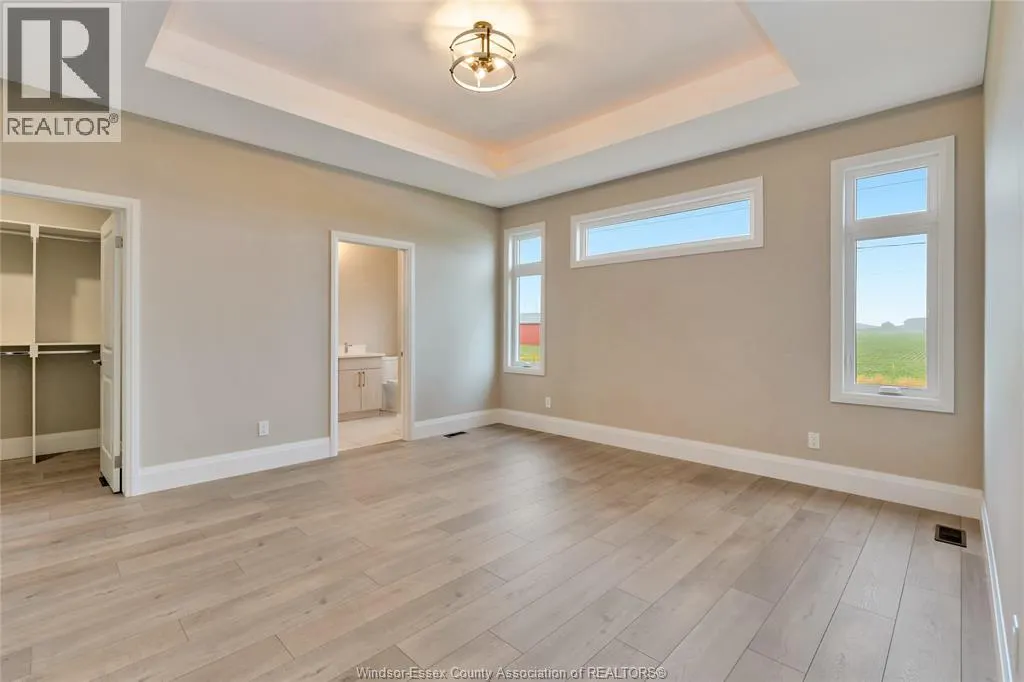 121 HAZEL CRESCENT