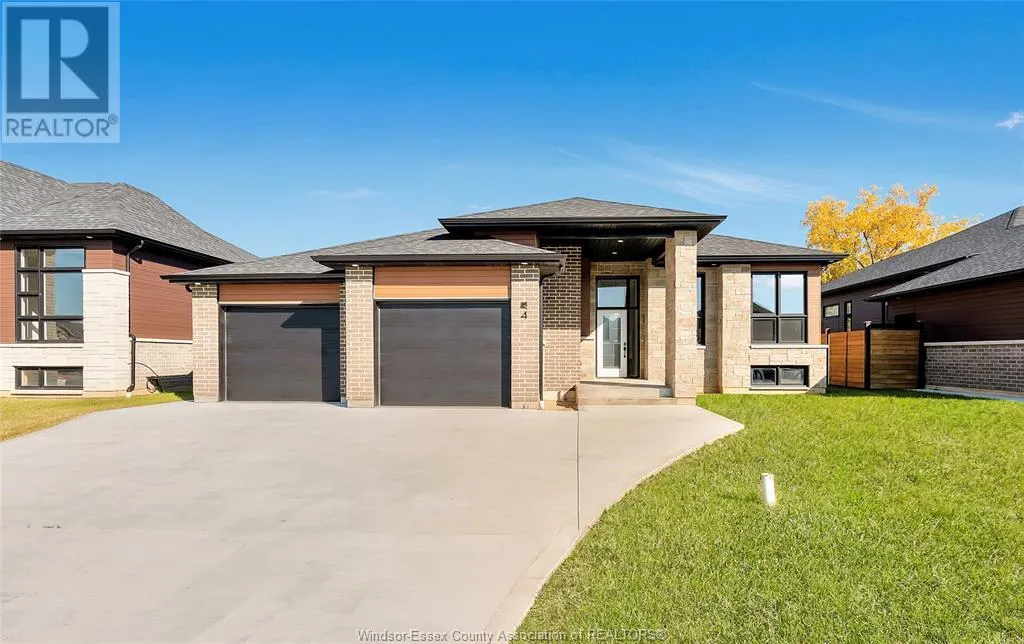 4 WOODLAND STREET
