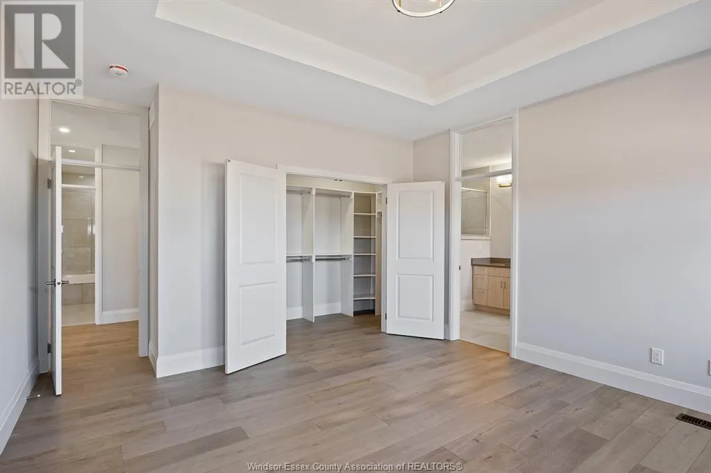 4 WOODLAND STREET