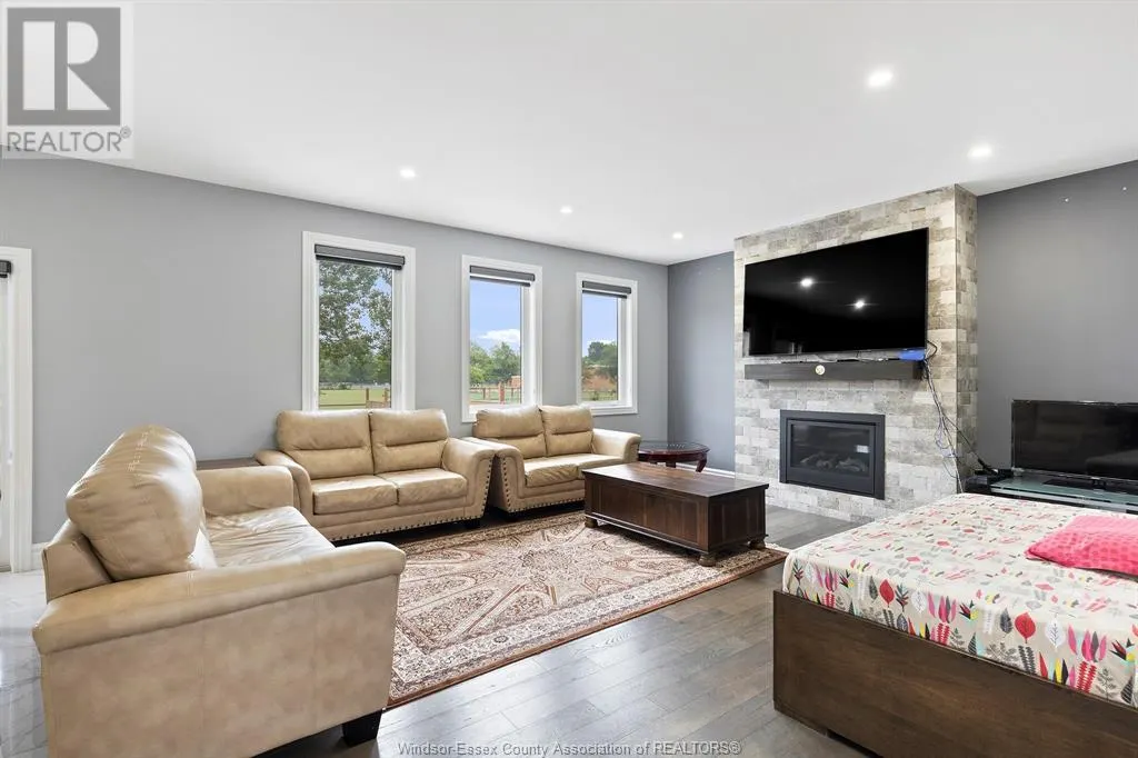 1436 MULLINS DRIVE