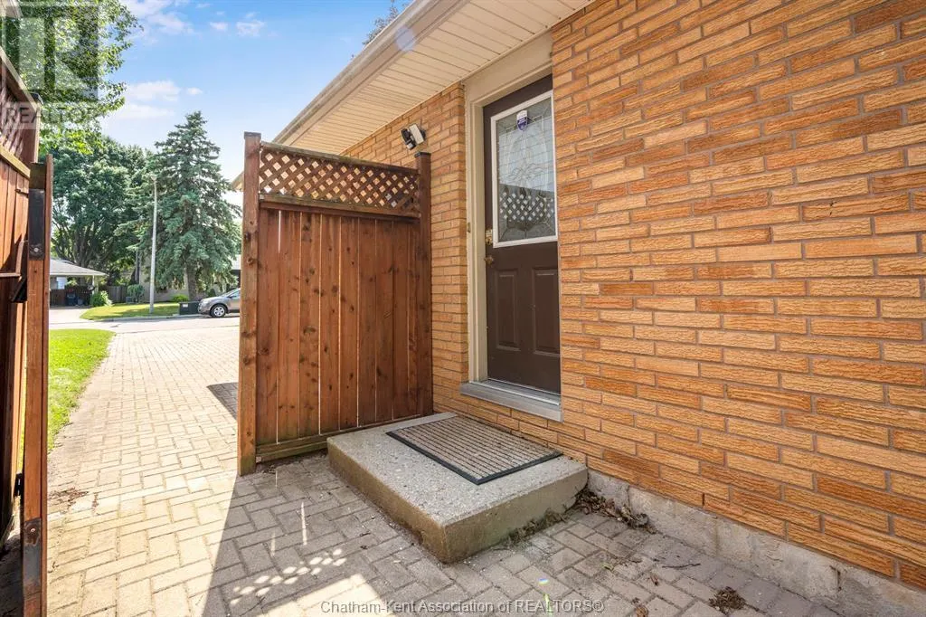 112 Parry DRIVE