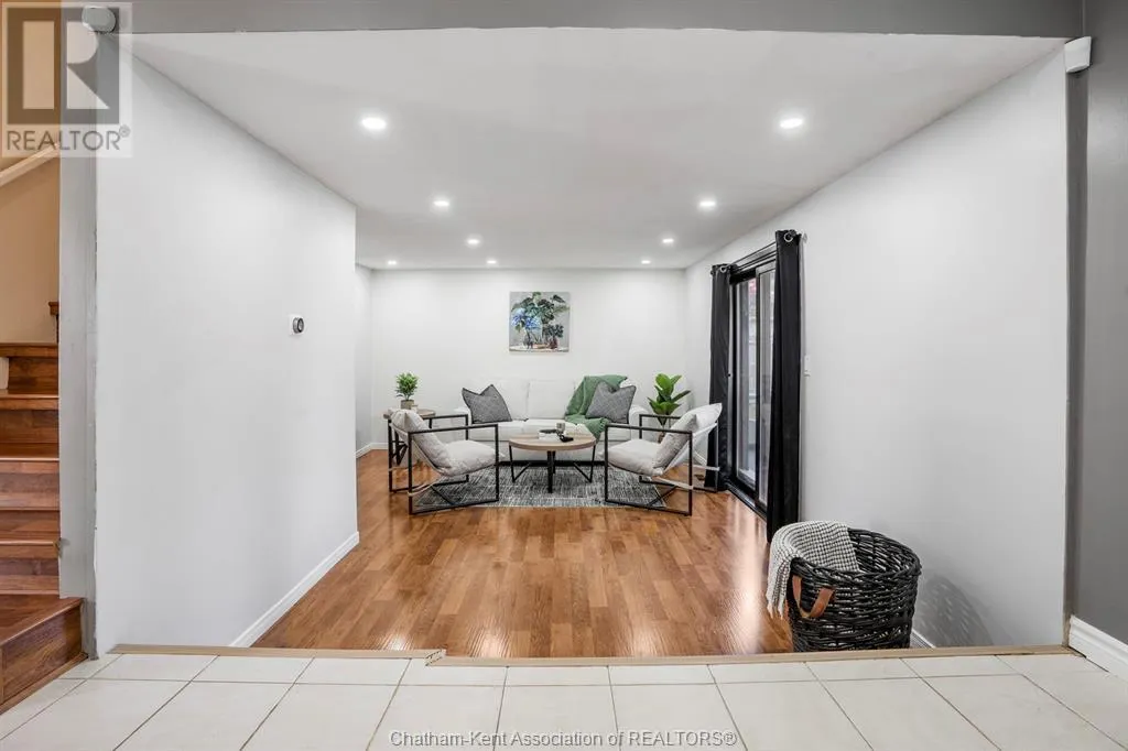 112 Parry DRIVE
