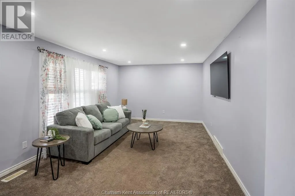 112 Parry DRIVE