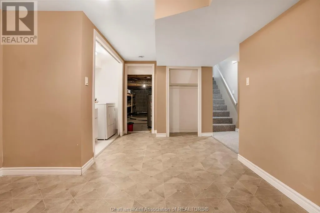 112 Parry DRIVE