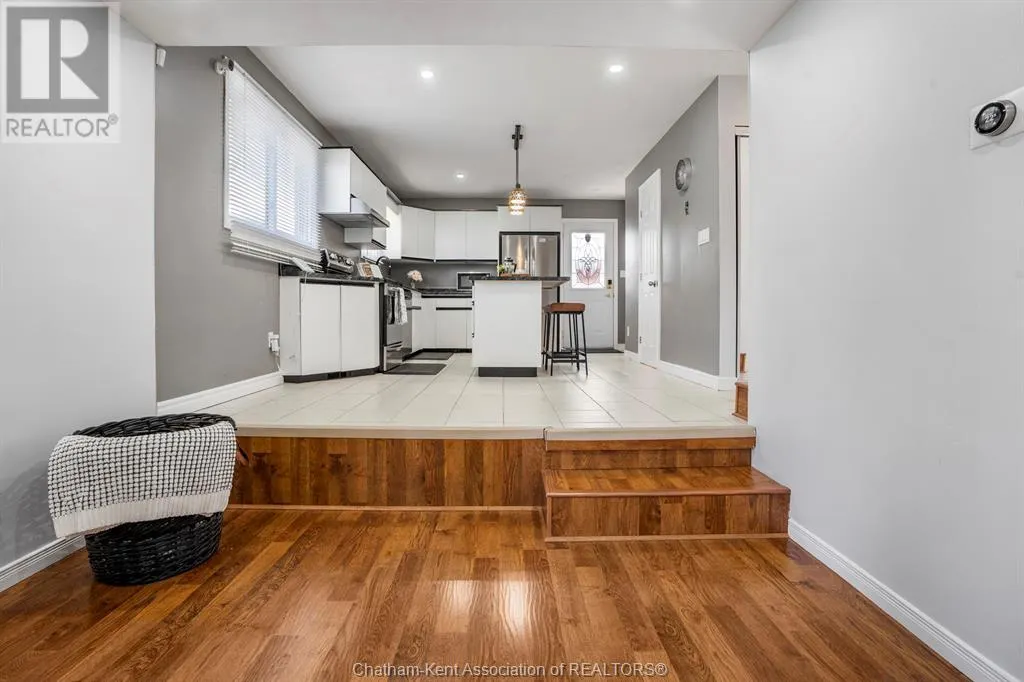 112 Parry DRIVE