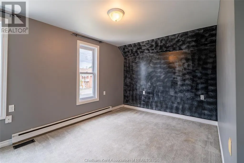 253 St Clair STREET