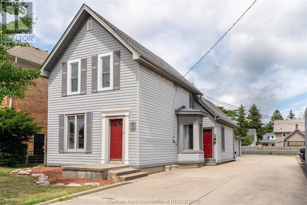 253 St Clair STREET