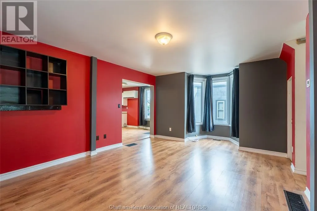 253 St Clair STREET