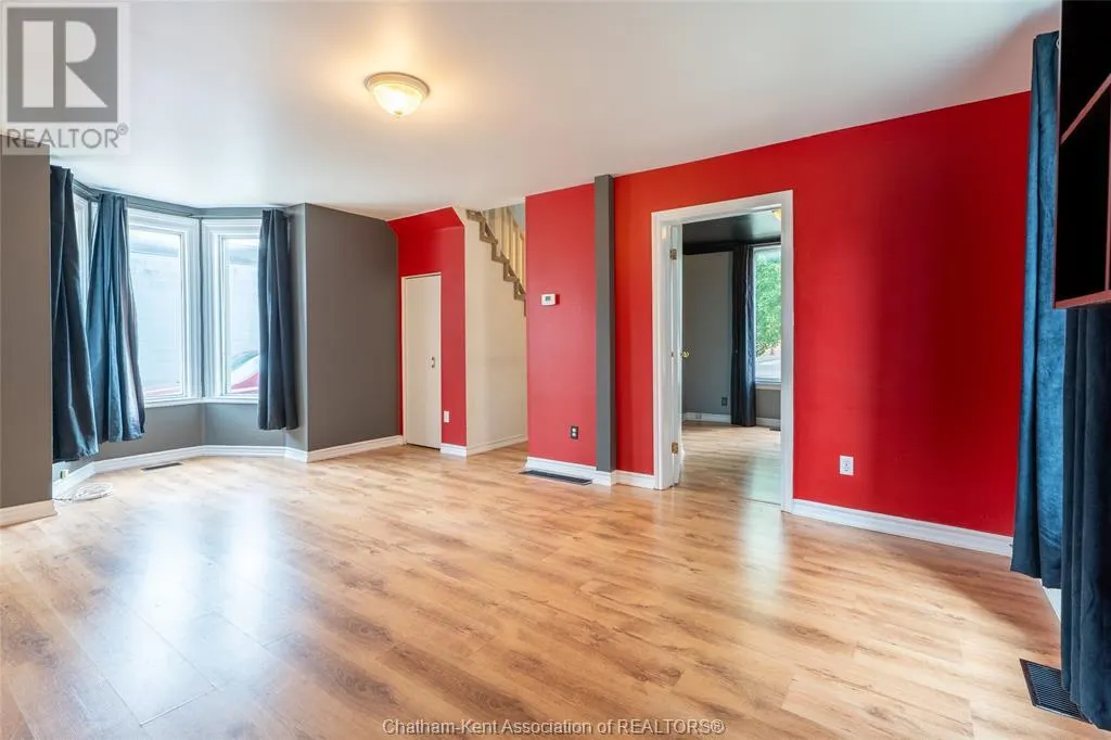 253 St Clair STREET
