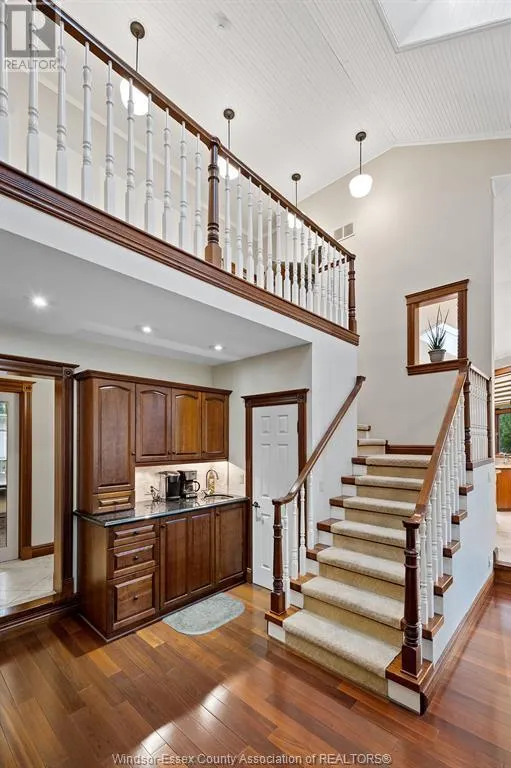 13568 COUNTY RD 46 (MIDDLE ROAD)