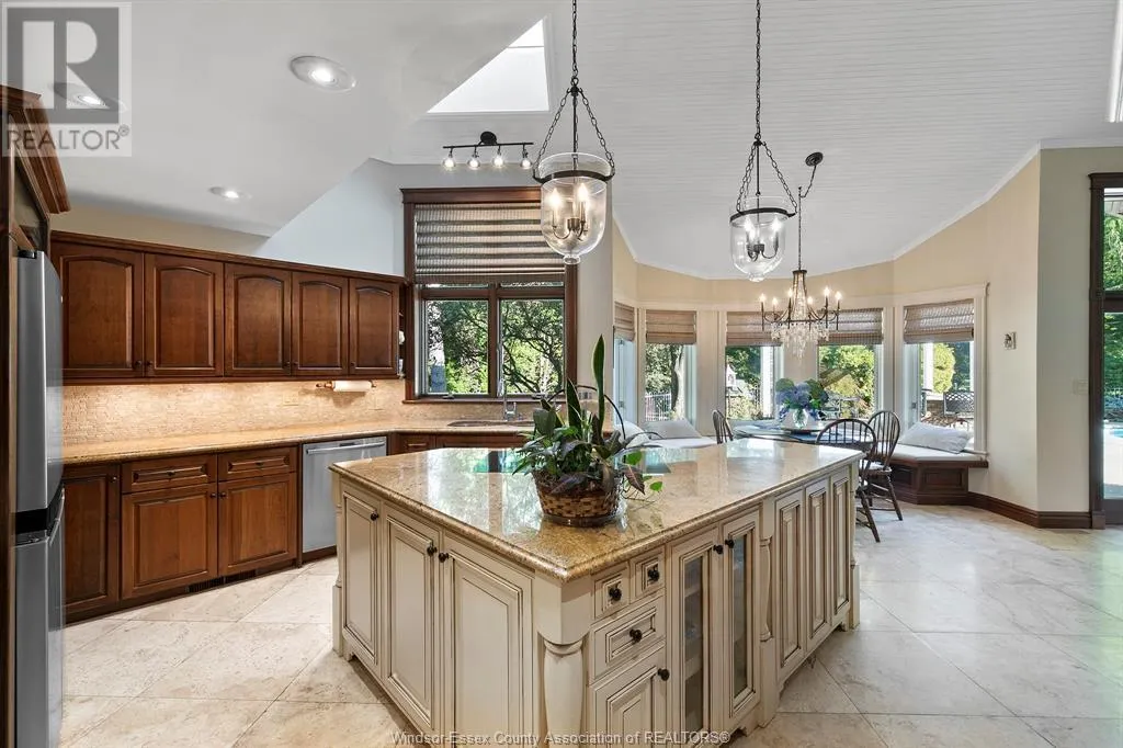 13568 COUNTY RD 46 (MIDDLE ROAD)