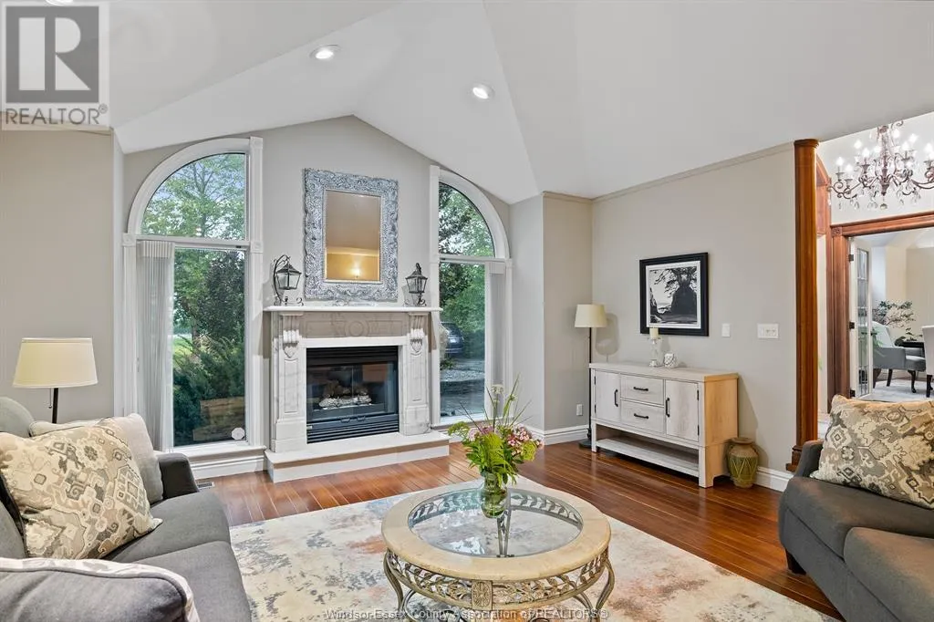 13568 COUNTY RD 46 (MIDDLE ROAD)