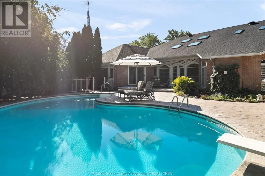 13568 COUNTY RD 46 (MIDDLE ROAD)