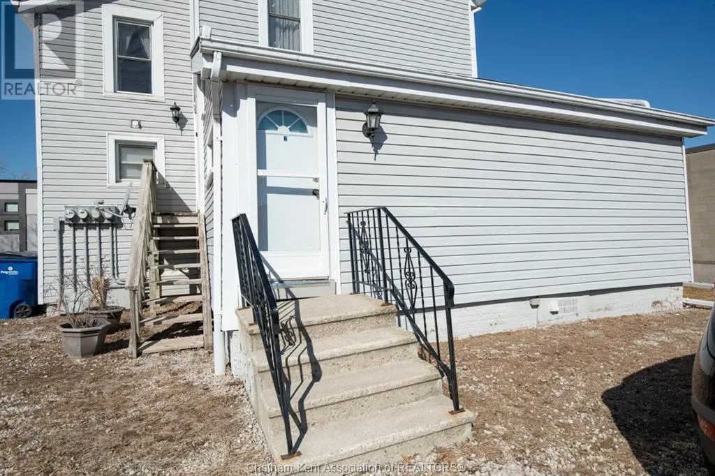 342 KING STREET West