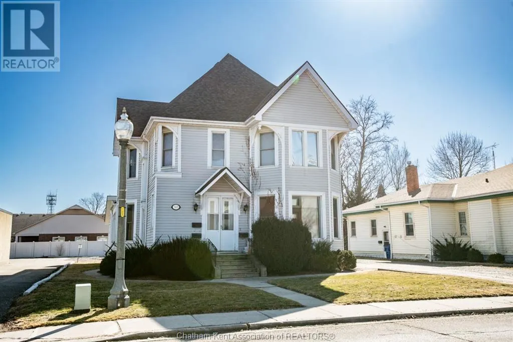 342 KING STREET West