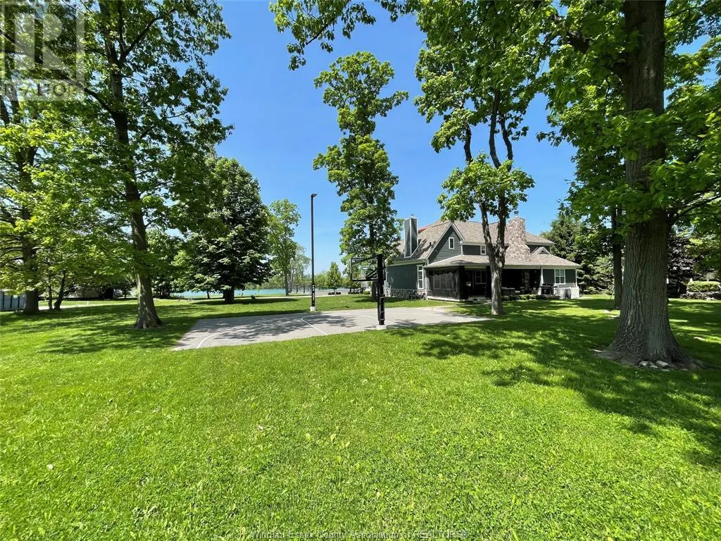 329 Crystal Bay DRIVE East