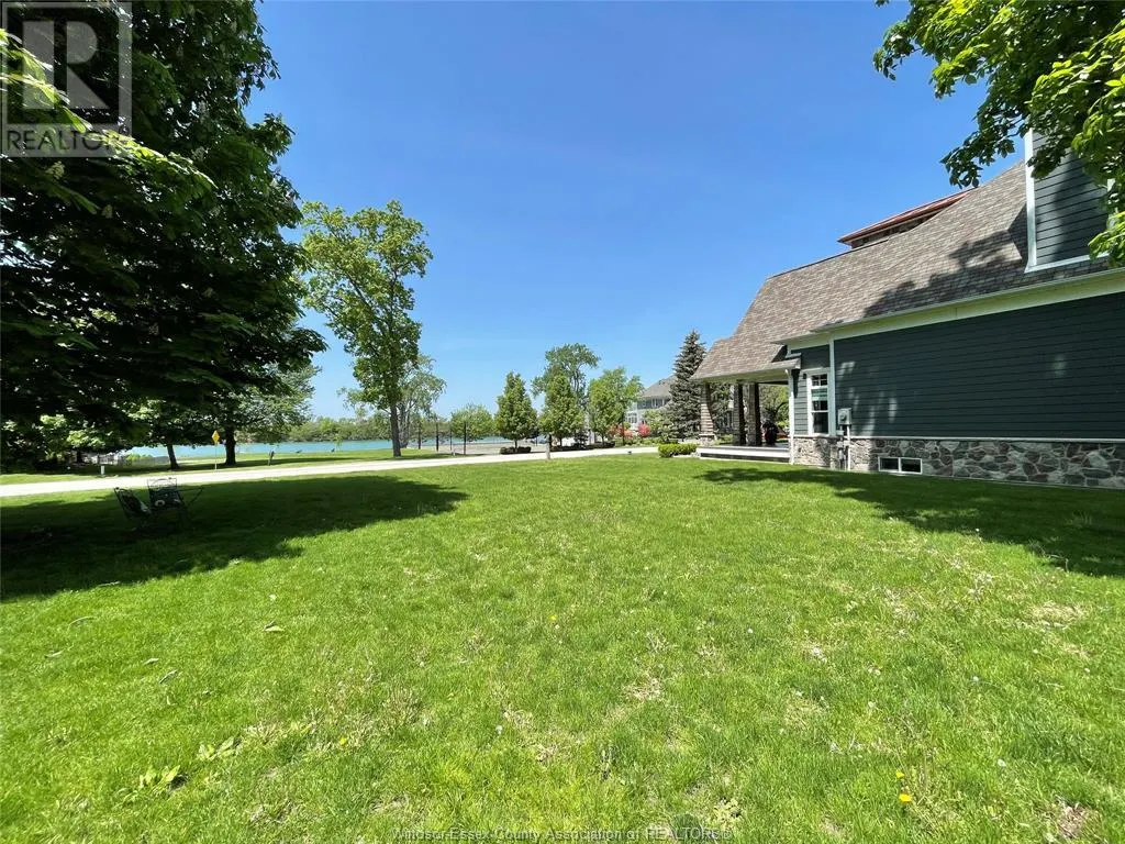 329 Crystal Bay DRIVE East