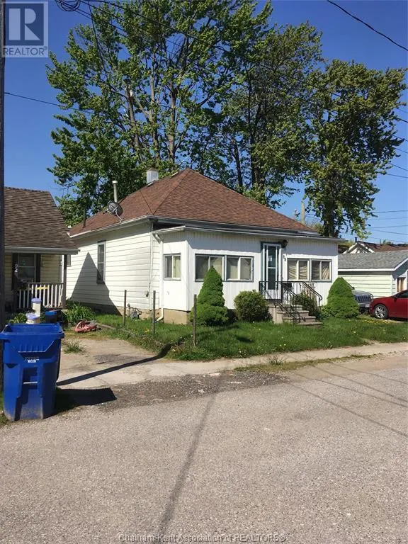 40 RICHMOND STREET West