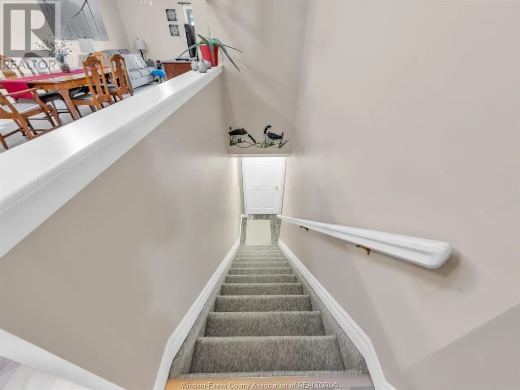 304 ROCKPORT LANE