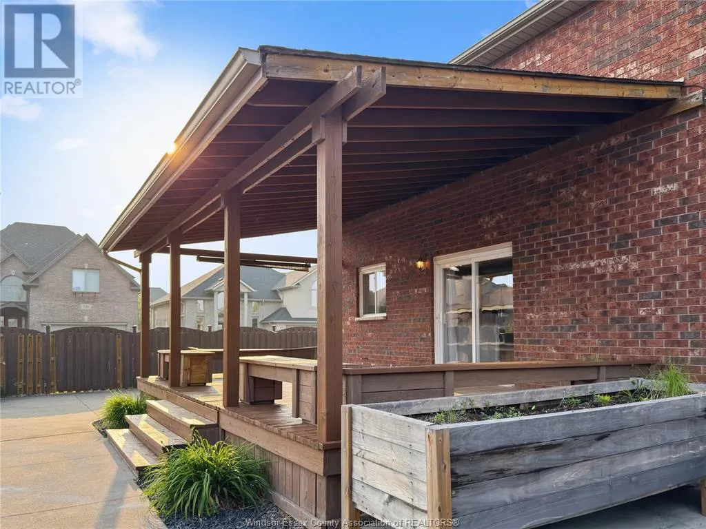 157 ROCKHAVEN
