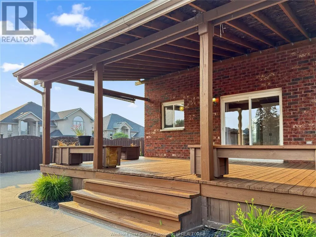 157 ROCKHAVEN