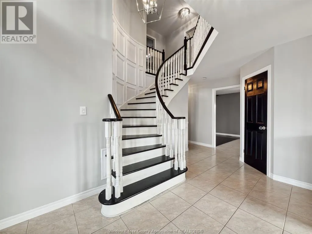 157 ROCKHAVEN