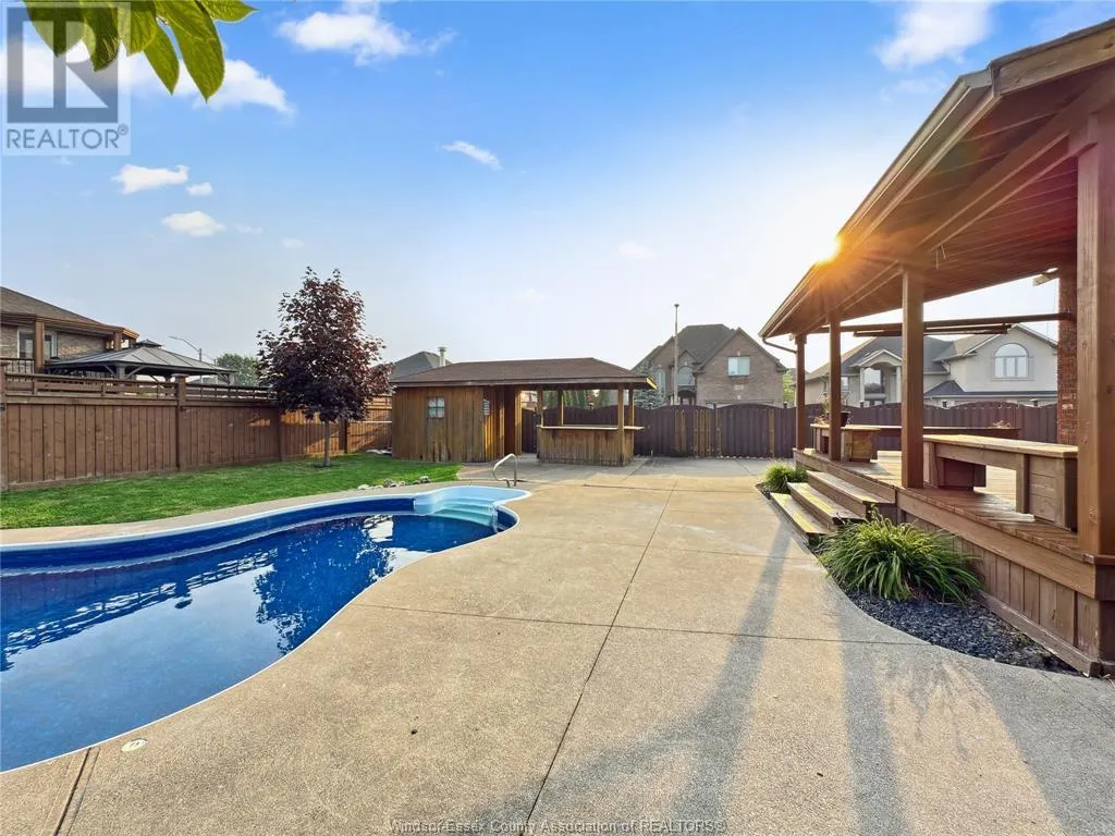 157 ROCKHAVEN