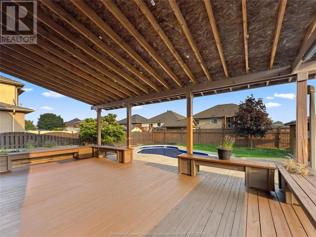 157 ROCKHAVEN