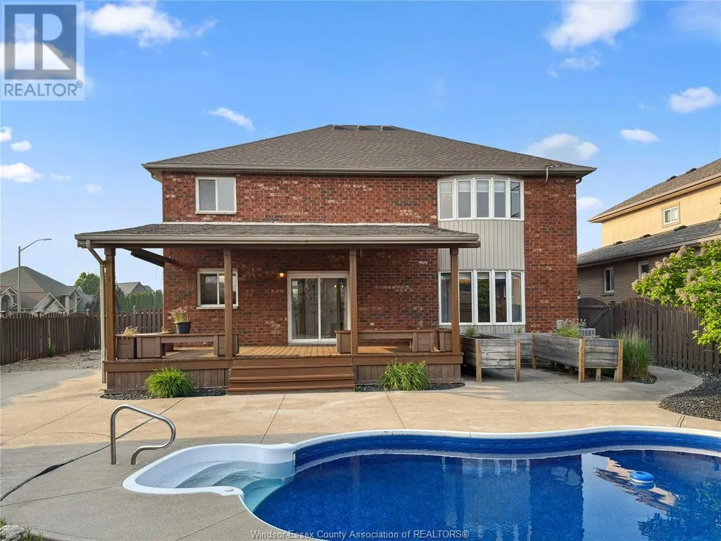 157 ROCKHAVEN
