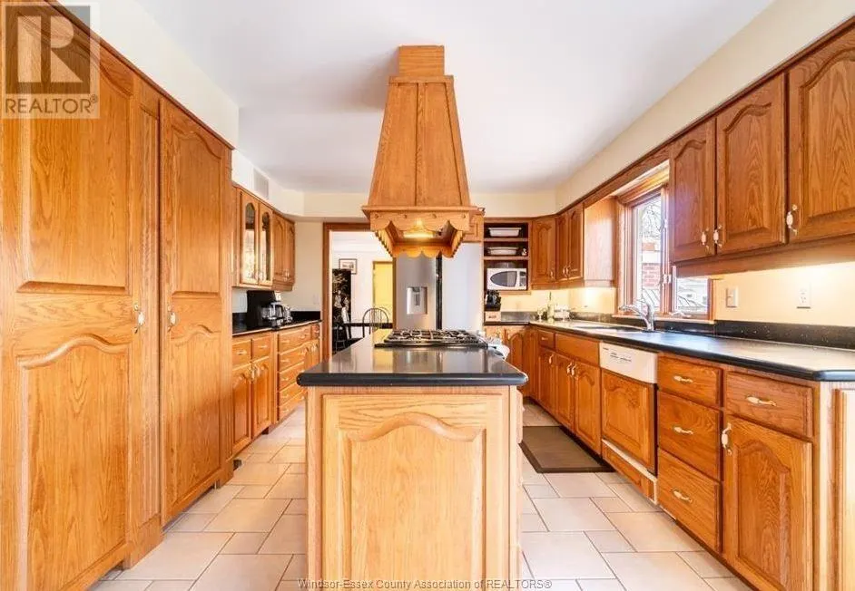 299 GOSFIELD TOWNLINE