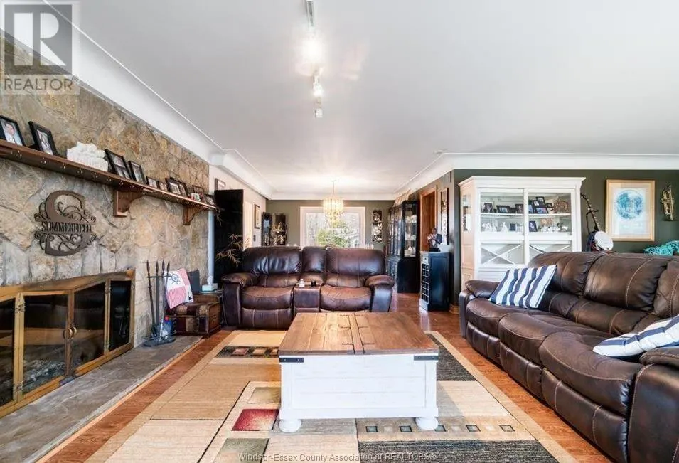 299 GOSFIELD TOWNLINE