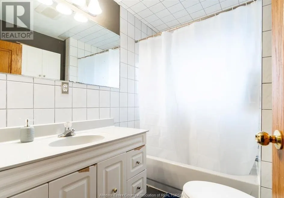 299 GOSFIELD TOWNLINE