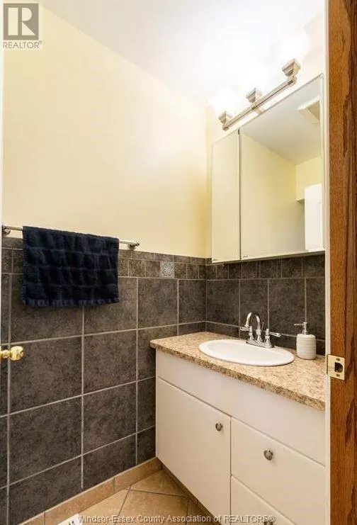 299 GOSFIELD TOWNLINE